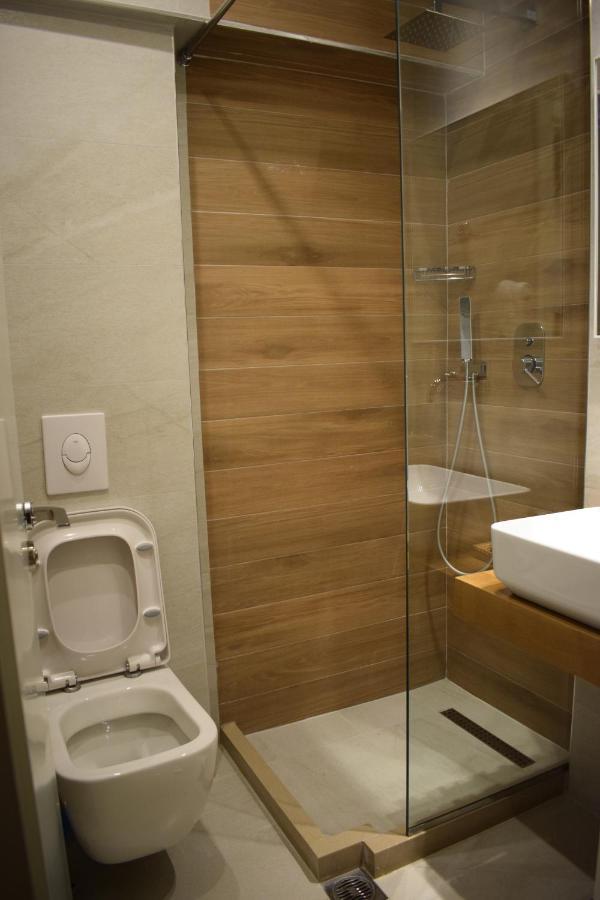 Bluepoint Hotel Tepelene Bagian luar foto
