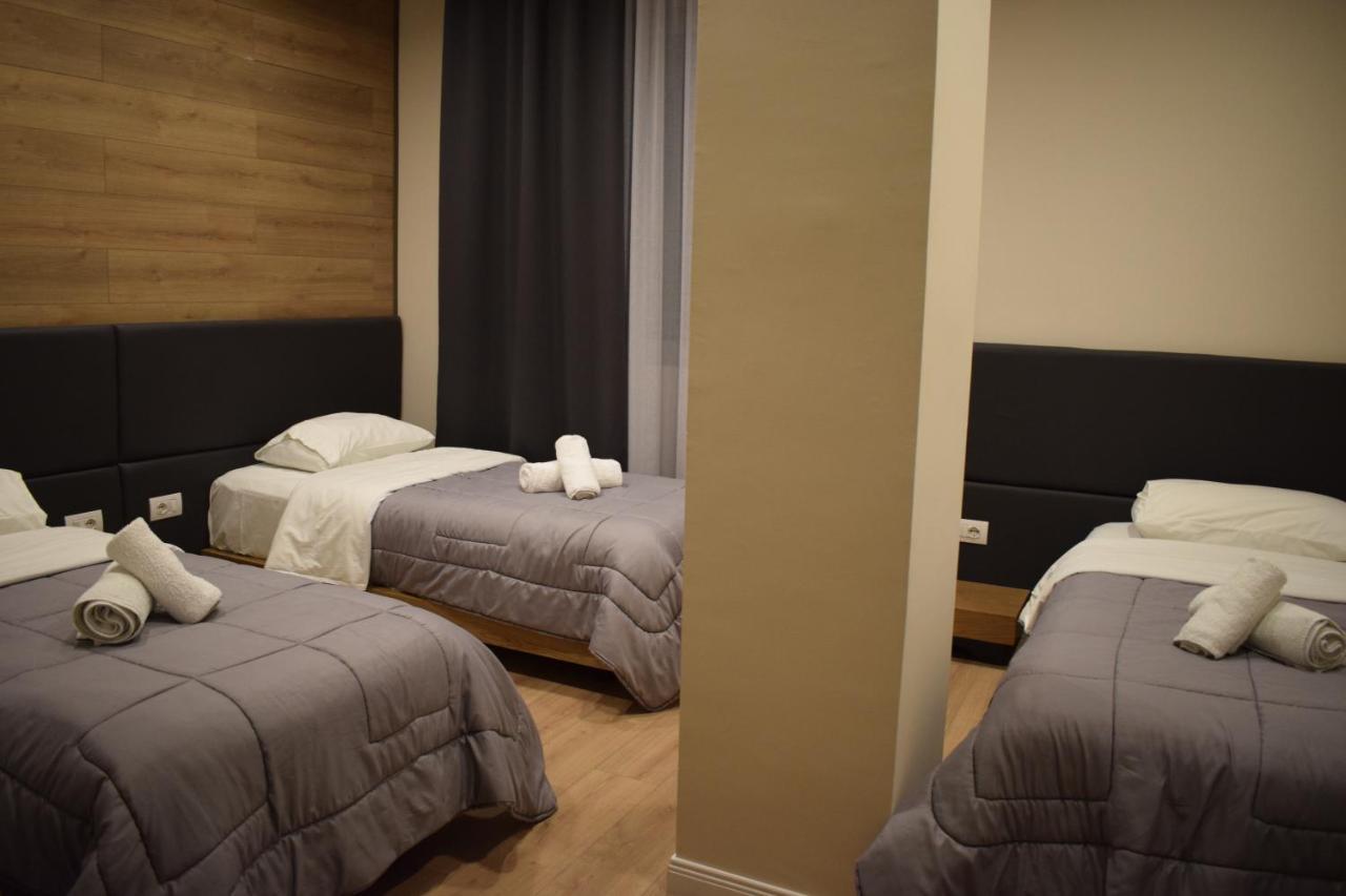 Bluepoint Hotel Tepelene Bagian luar foto