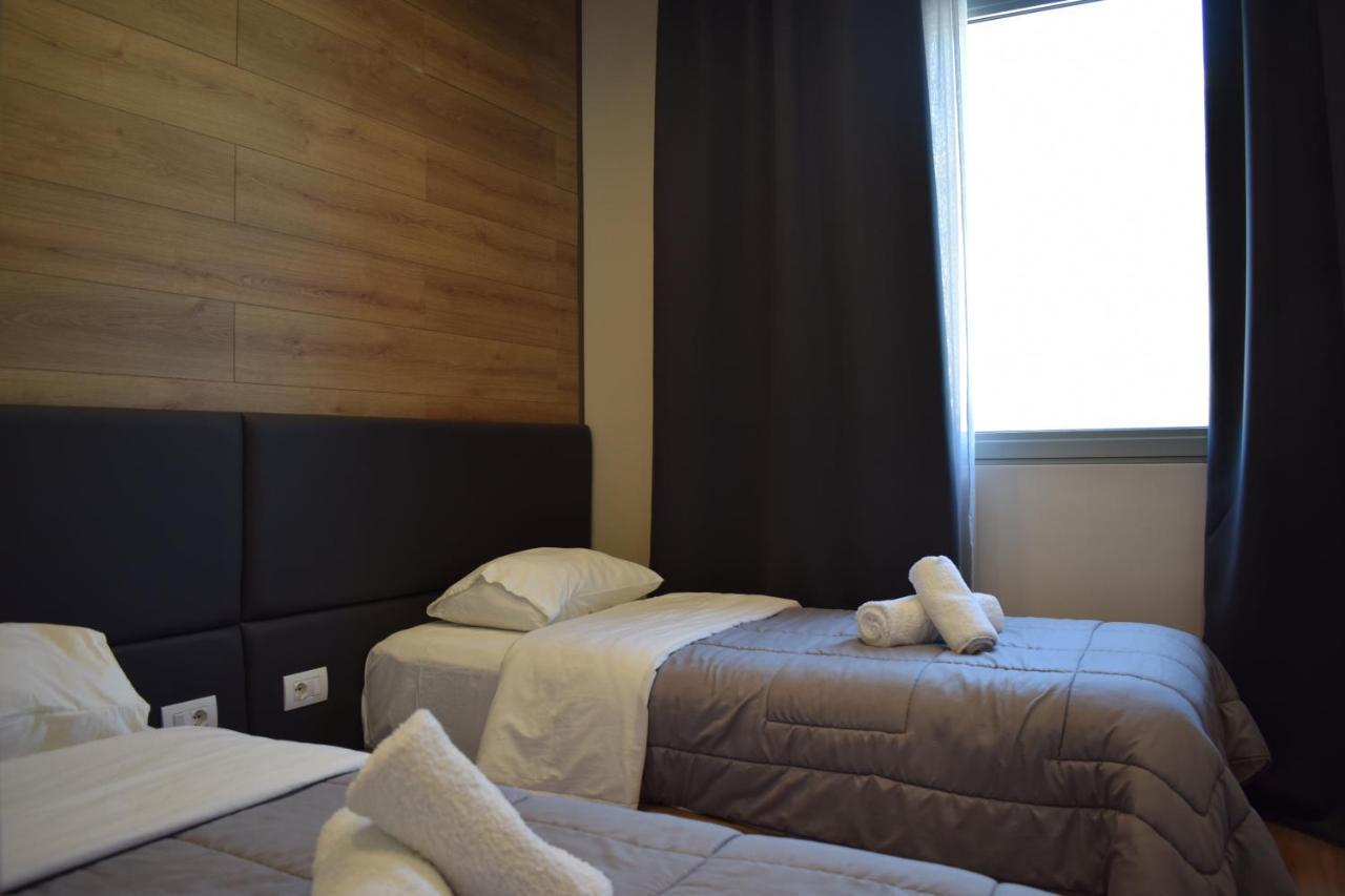 Bluepoint Hotel Tepelene Bagian luar foto