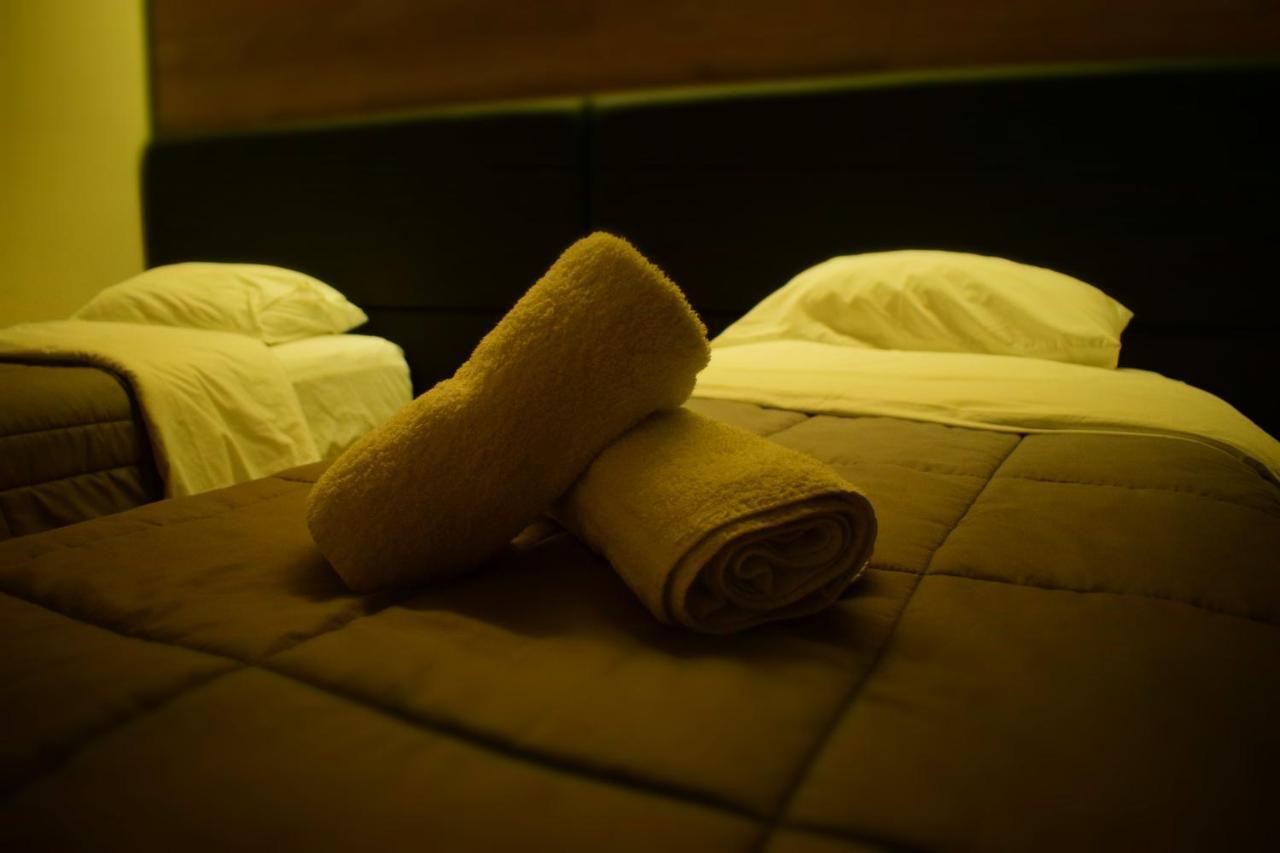 Bluepoint Hotel Tepelene Bagian luar foto